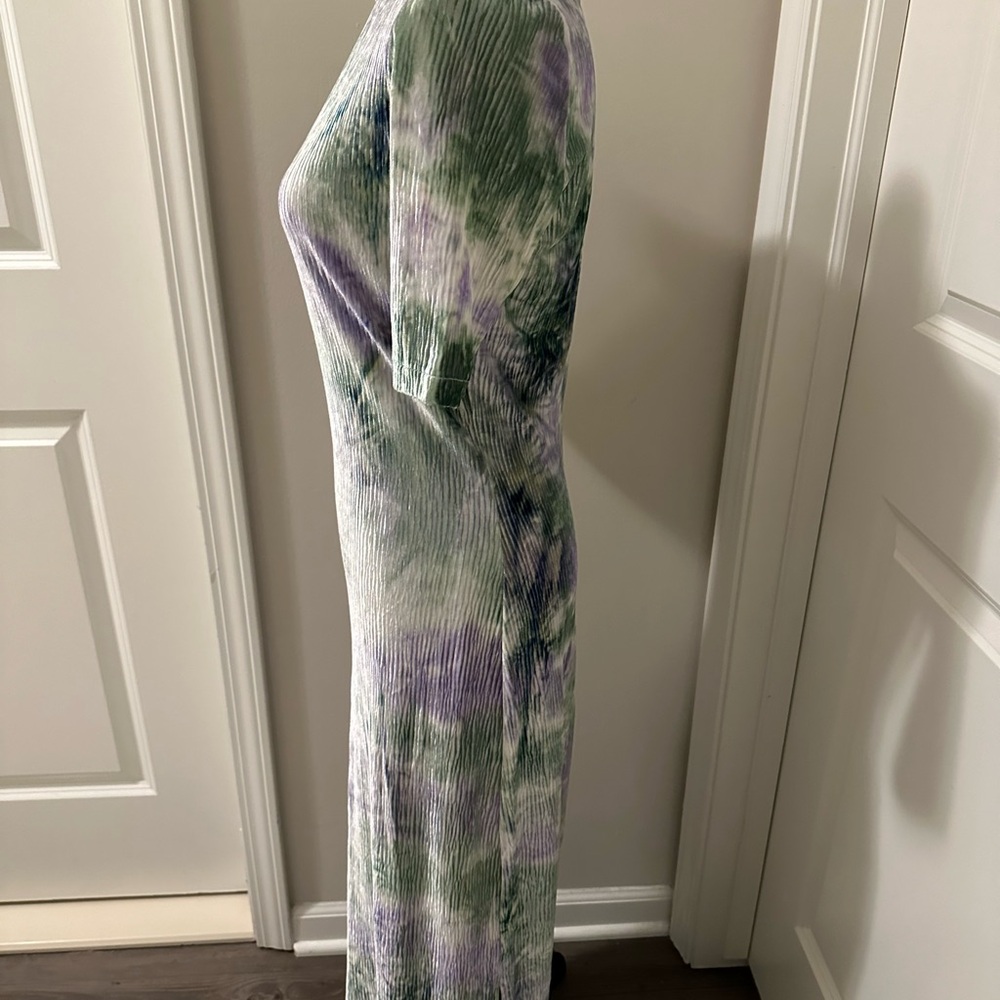 Find Me Now Tie Dye Velvet Dress - Picture 4 of 9